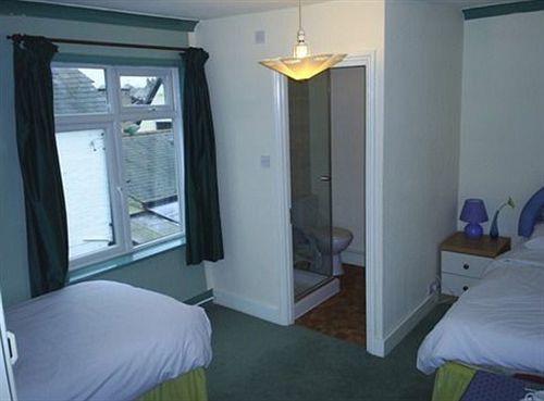 Ely Guest House Екстериор снимка