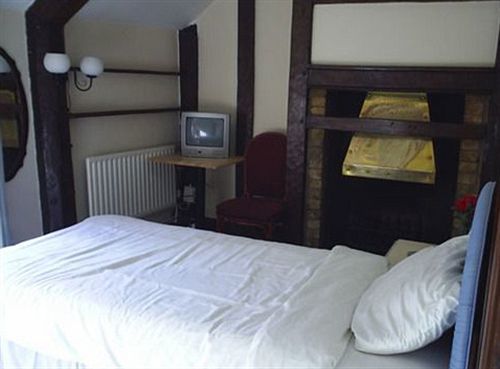 Ely Guest House Екстериор снимка