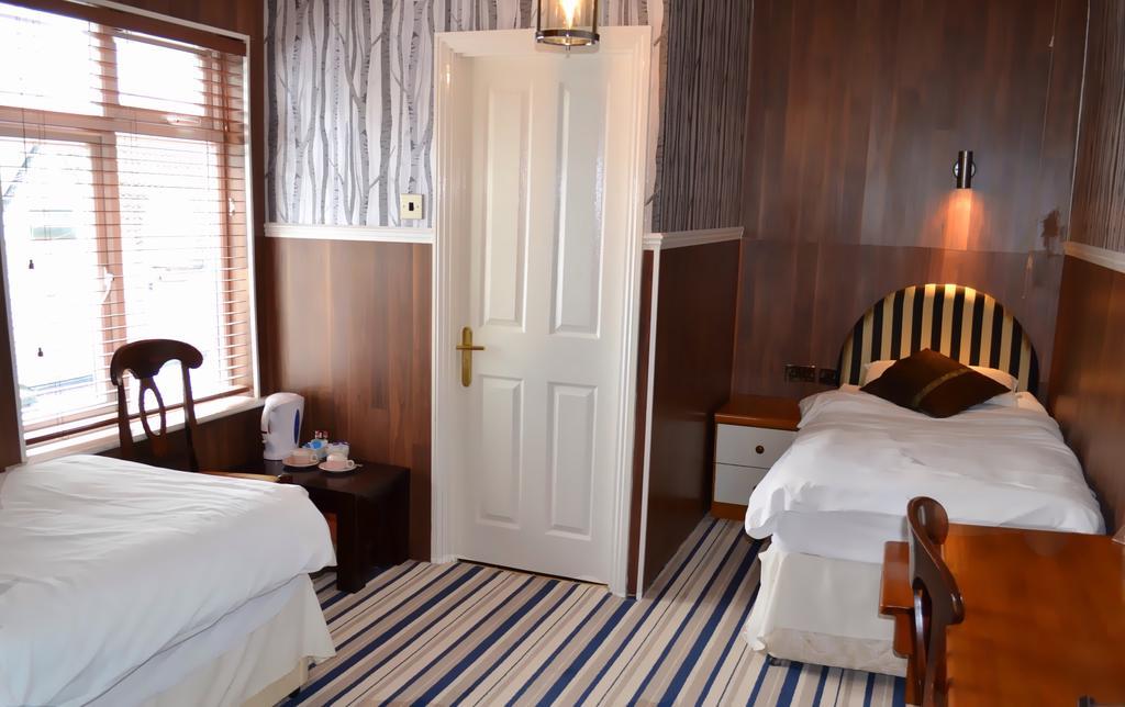 Ely Guest House Стая снимка